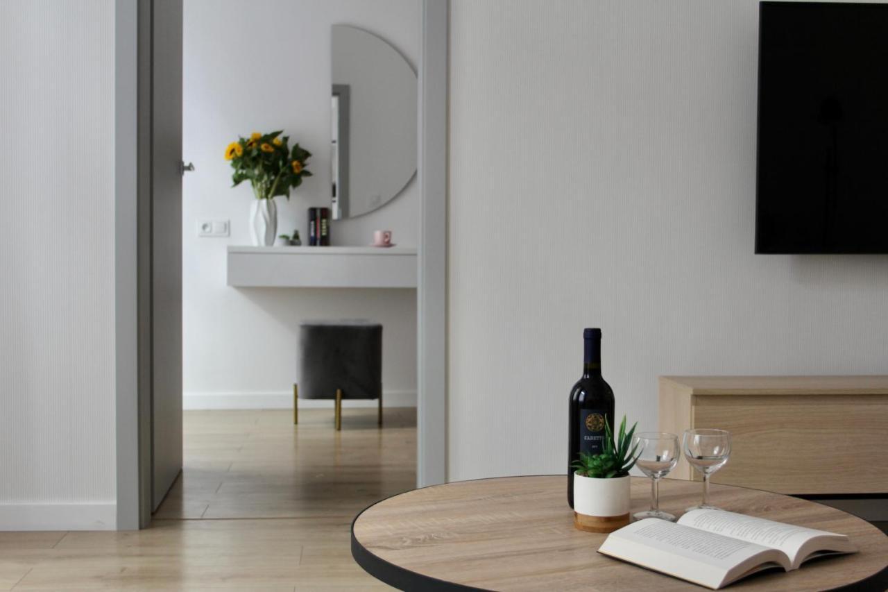 Luna Apartments Jelenia Gora Luaran gambar