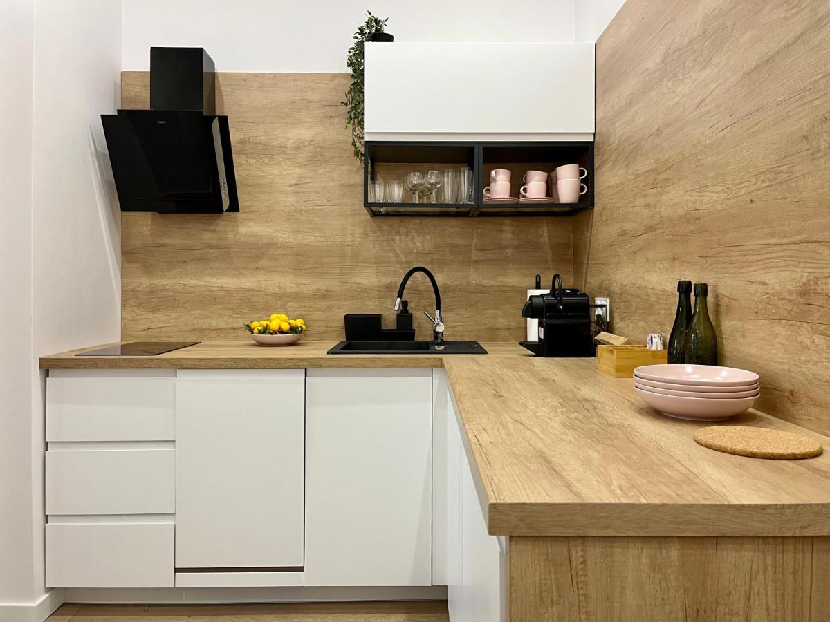 Luna Apartments Jelenia Gora Luaran gambar