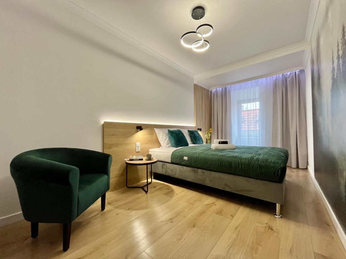 Luna Apartments Jelenia Gora Luaran gambar