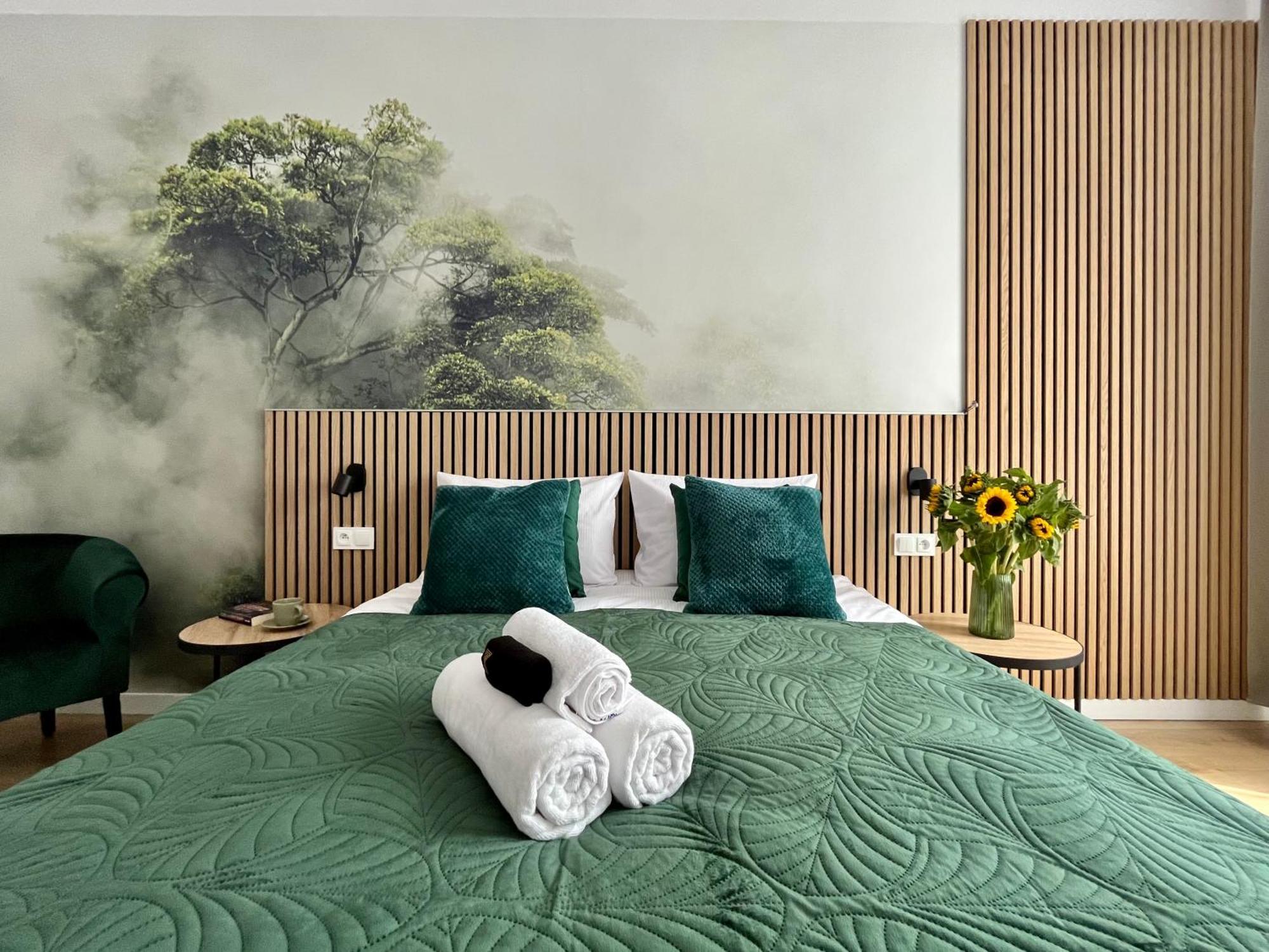 Luna Apartments Jelenia Gora Luaran gambar